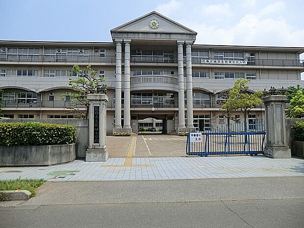 越谷市立花田小学校（約380m・徒歩5分）