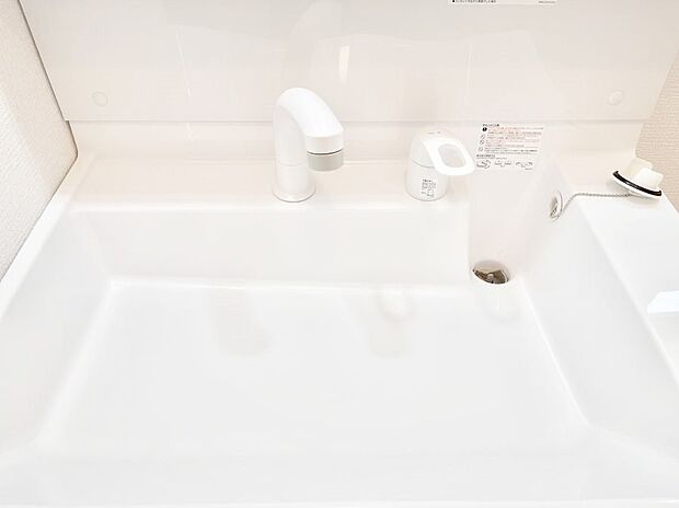 【その他設備(ハンドシャワー水栓)】ハンドシャワー付き!使いやすい洗面台。