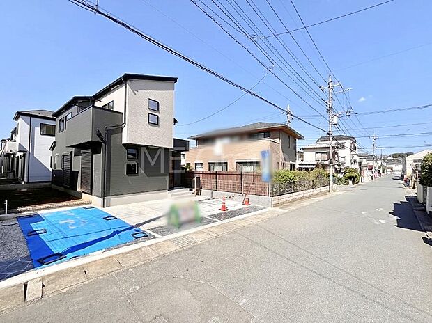 【前面道路含む現地写真】堂々完成!! ここから始まる新生活を応援いたします!
