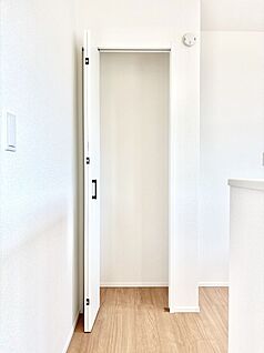 その他設備(パントリー)