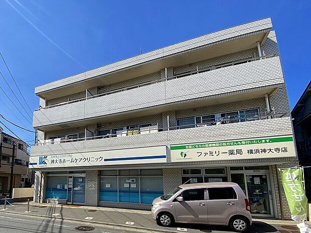 ひらた内科・脳神経内科クリニック(内科を基本として、呼吸器内科、消化器内科、循環器内科を専門にしている医師が曜日別で外来診察を担当しております。)