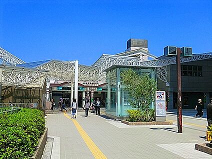 新百合ヶ丘駅  1700m(22分)