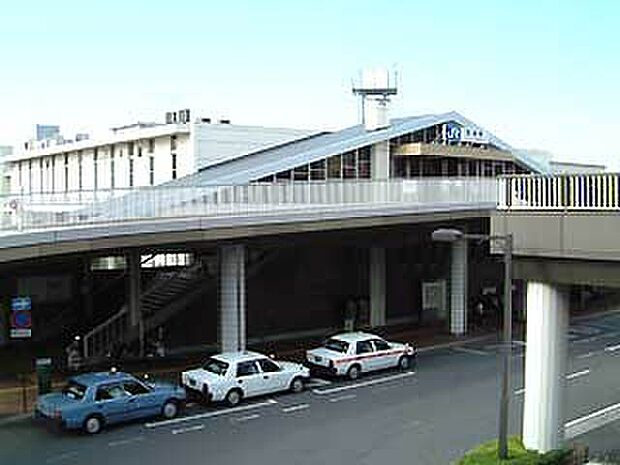 JR「草津」駅(約1m)