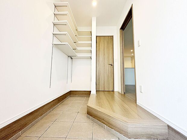 【玄関】弊社施工例参考写真になります。