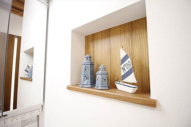 【施工例写真】フリープランでニッチ収納もできます。