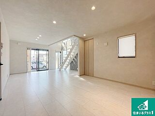 枚方市大峰元町　新築一戸建て その他