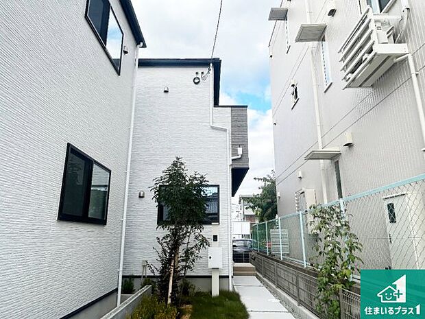 安心の10年保証！外観を美しく保ち、雨水で汚れを落とします！気になることがありましたら、お気軽にお問い合わせください！