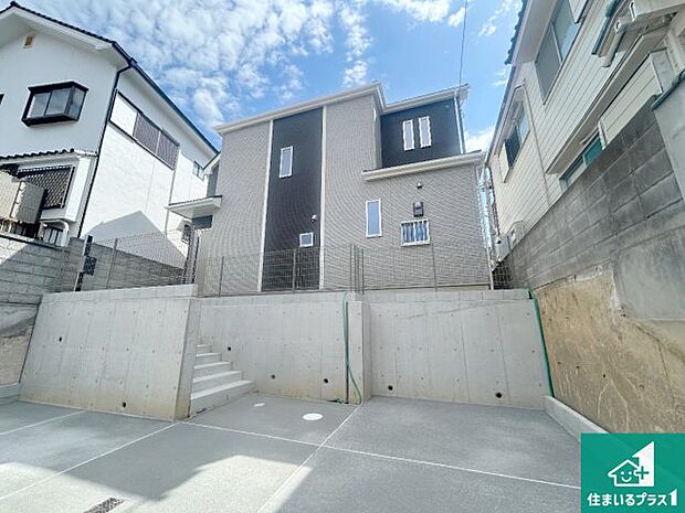 安心の10年保証!外観を美しく保ち、雨水で汚れを落とします!気になることがありましたら、お気軽にお問い合わせください!