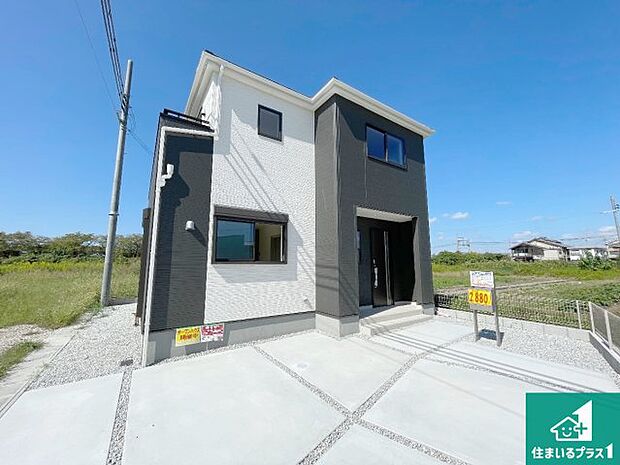 安心の10年保証!外観を美しく保ち、雨水で汚れを落とします!気になることがありましたら、お気軽にお問い合わせください!