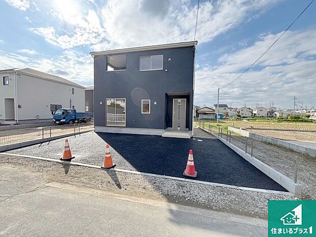 安心の10年保証！外観を美しく保ち、雨水で汚れを落とします！気になることがありましたら、お気軽にお問い合わせください！