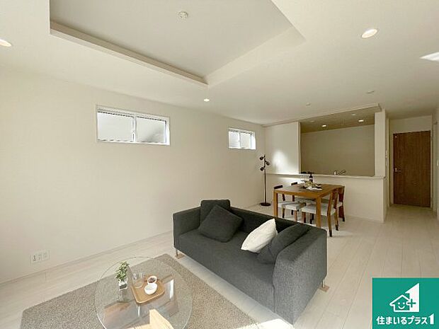 子供を見守りながらお料理が出来るため家族のコミュニケーションか増えます♪スペースが広く確保されている為お子様が大きくなったときは一緒に料理を楽しめます♪