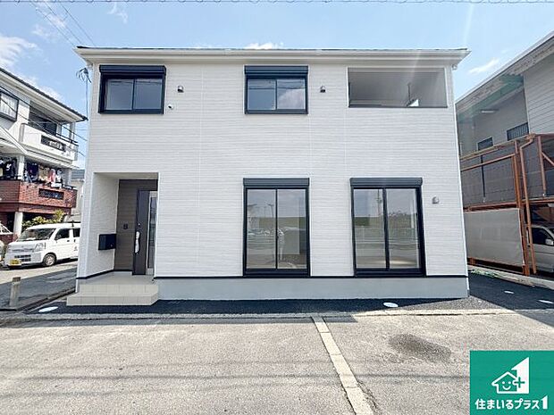 安心の10年保証！外観を美しく保ち、雨水で汚れを落とします！気になることがありましたら、お気軽にお問い合わせください！