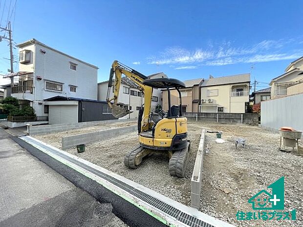 現在建築中!落ち着いた街並みで新生活を始めることが出来そう!周辺の物件も併せてご紹介させて頂きます!