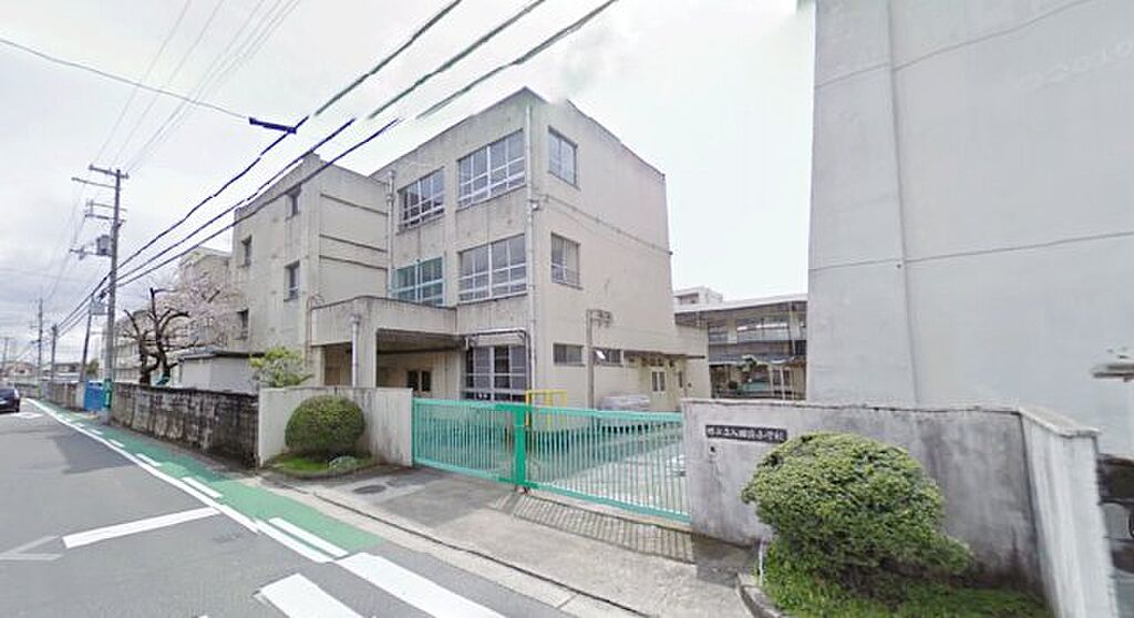 八田荘小学校