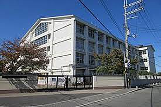 羽曳野市立高鷲北小学校