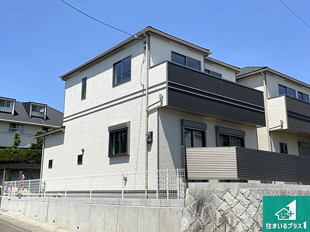 【外観】安心の10年保証!外観を美しく保ち、雨水で汚れを落とします!気になることがありましたら、お気軽にお問い合わせください!