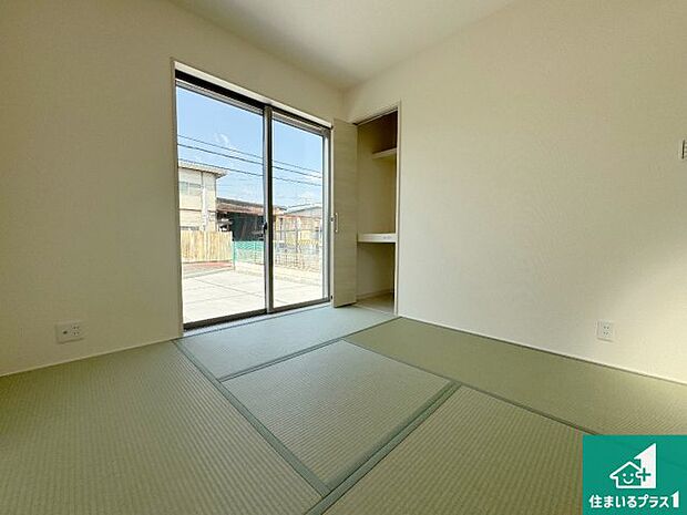 【和室】一室あると便利な和室は客間としてだけでなく、小さなお子様のプレイルームやみんなでお昼寝もいいですね。