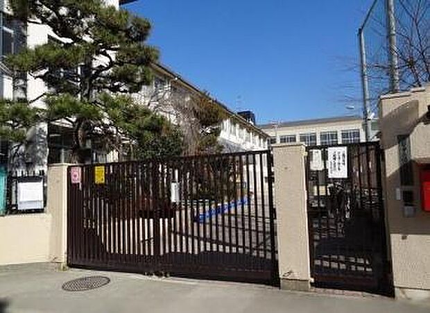 京都市立稲荷小学校