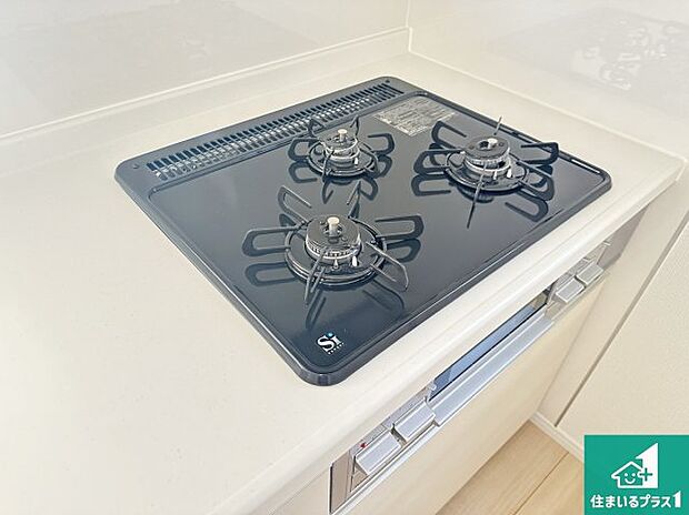 【コンロ】ダブル高火力Siセンサー付きコンロ!3口あるので、まとめて料理をする時も大活躍!