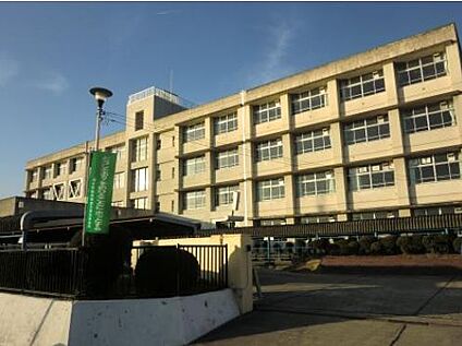 天理市立西中学校 徒歩859m