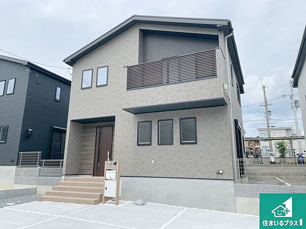 【外観】安心の10年保証！外観を美しく保ち、雨水で汚れを落とします！気になることがありましたら、お気軽にお問い合わせください！