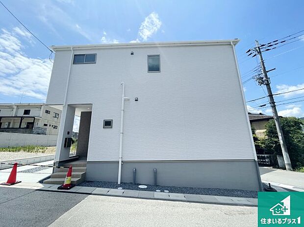 【外観】流行に左右されないシンプルな外観！