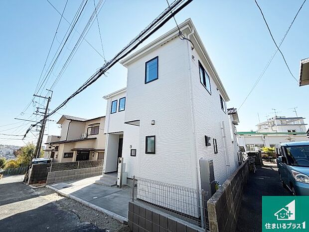 【外観】安心の10年保証!外観を美しく保ち、雨水で汚れを落とします!気になることがありましたら、お気軽にお問い合わせください!