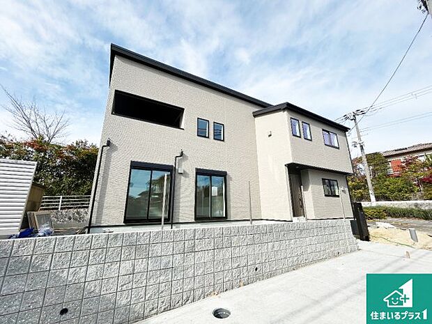 【外観】安心の10年保証!外観を美しく保ち、雨水で汚れを落とします!気になることがありましたら、お気軽にお問い合わせください!