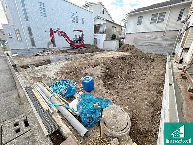 【外観】現在建築中!落ち着いた街並みで新生活を始めることが出来そう!周辺の物件も併せてご紹介させて頂きます!