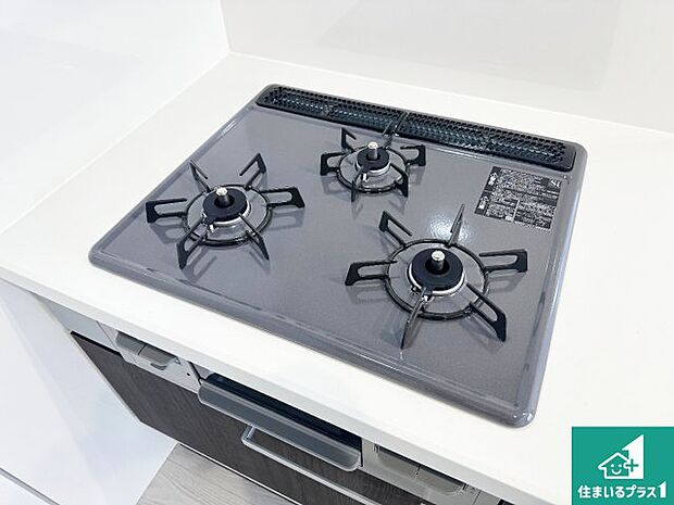 【コンロ】ダブル高火力Siセンサー付きコンロ!3口あるので、まとめて料理をする時も大活躍!