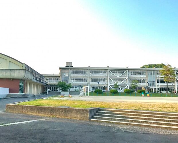 天理市立山の辺小学校
