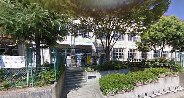 亀岡市立詳徳小学校