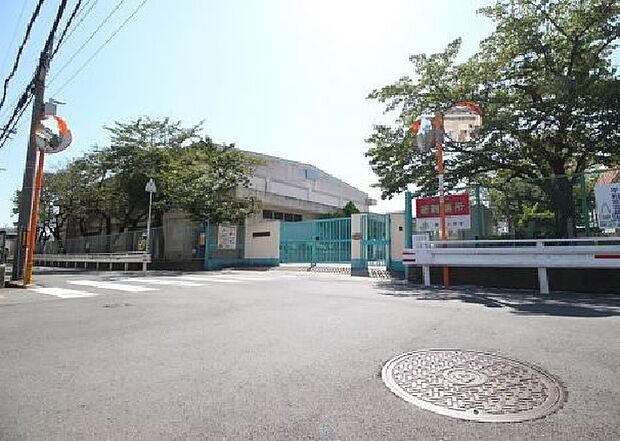 摂津市立摂津小学校