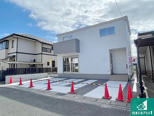 【外観】安心の10年保証!外観を美しく保ち、雨水で汚れを落とします!気になることがありましたら、お気軽にお問い合わせください!