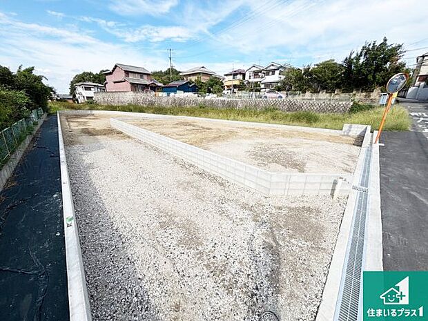 【外観】建築中ですが現地を見ると分かる事もございますので、ぜひ一度現地をご覧ください。 