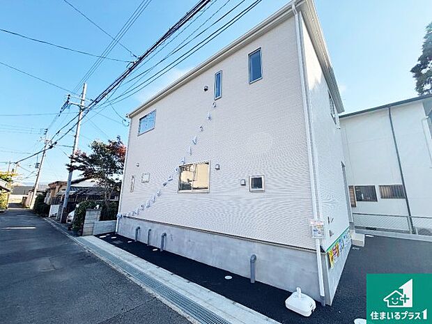 【外観】安心の10年保証!外観を美しく保ち、雨水で汚れを落とします!気になることがありましたら、お気軽にお問い合わせください!