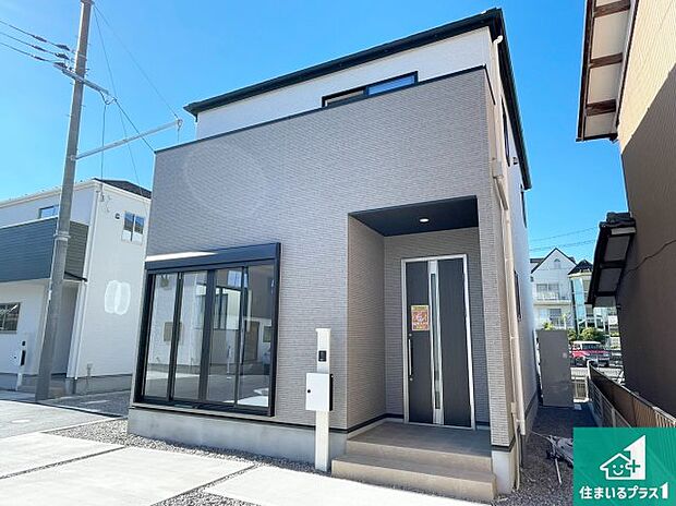 【外観】安心の10年保証!外観を美しく保ち、雨水で汚れを落とします!気になることがありましたら、お気軽にお問い合わせください!