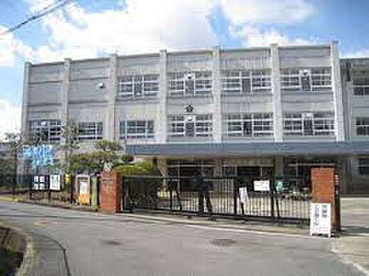 木津川市立加茂小学校