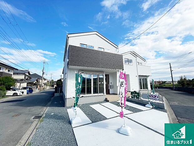 【外観】安心の10年保証!外観を美しく保ち、雨水で汚れを落とします!気になることがありましたら、お気軽にお問い合わせください!