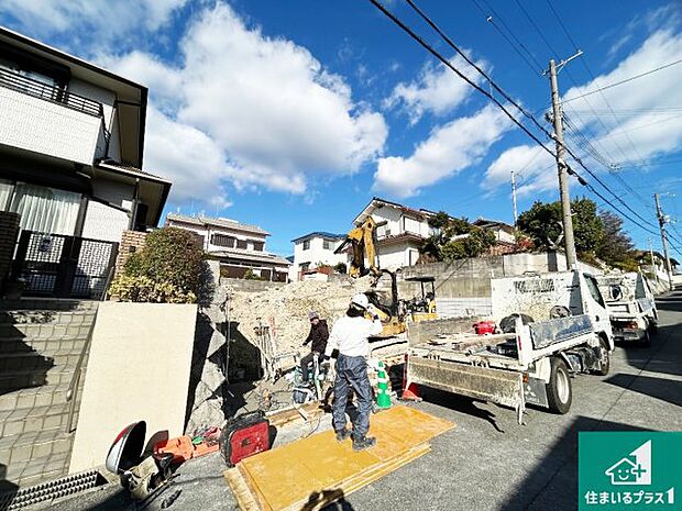 【外観】現在建築中!落ち着いた街並みで新生活を始めることが出来そう!周辺の物件も併せてご紹介させて頂きます!
