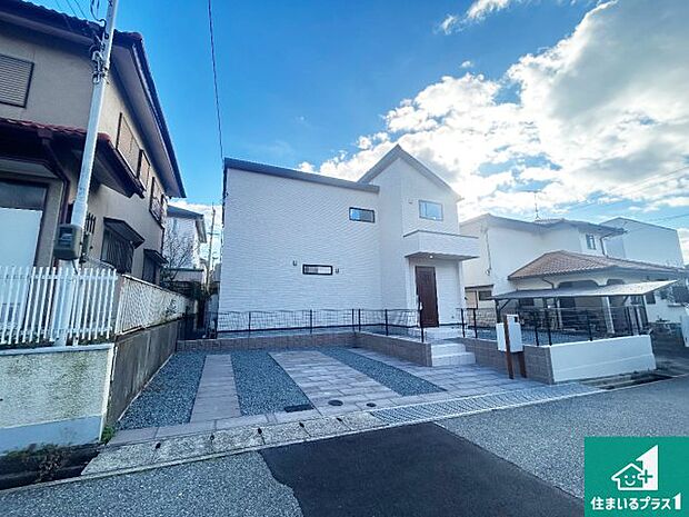 【外観】安心の10年保証!外観を美しく保ち、雨水で汚れを落とします!気になることがありましたら、お気軽にお問い合わせください!