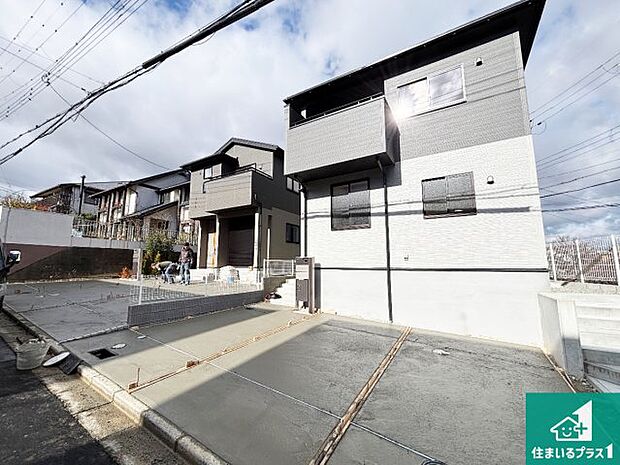 【外観】ご案内の際は現地集合はもちろん、ご自宅の送迎や最寄りの駅迄のお迎え等お気軽にご相談ください。