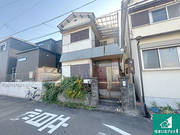 【外観】周辺は落ち着いた街並みの住宅地!子育てがしやすい住環境です!まだ未完成ですが、現地でしかわからない事もございます。是非一度ご覧ください。