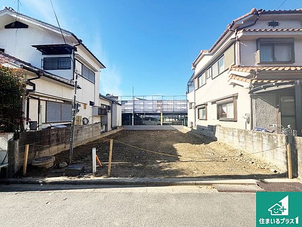 【外観】現在建築中!落ち着いた街並みで新生活を始めることが出来そう!周辺の物件も併せてご紹介させて頂きます!