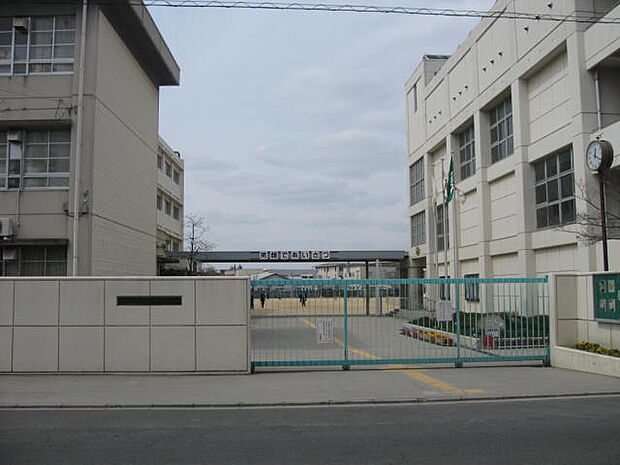 寝屋川市立第二中学校