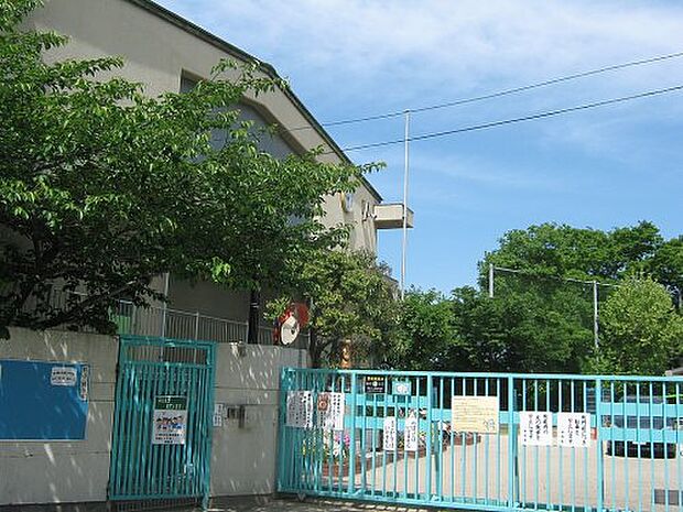 枚方市立枚方小学校