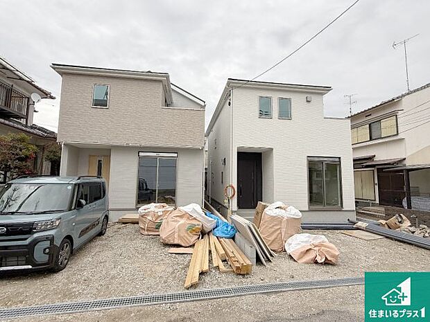 【外観】周辺は落ち着いた街並みの住宅地!子育てがしやすい住環境です!まだ未完成ですが、現地でしかわからない事もございます。是非一度ご覧ください。