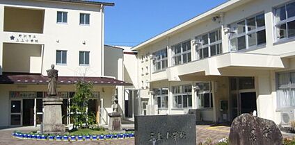 野洲市立三上小学校 徒歩1100m
