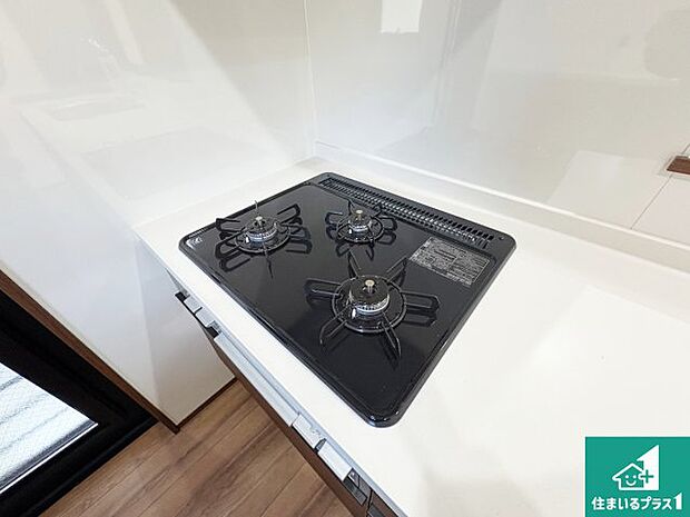 【コンロ】ダブル高火力Siセンサー付きコンロ!3口あるので、まとめて料理をする時も大活躍!