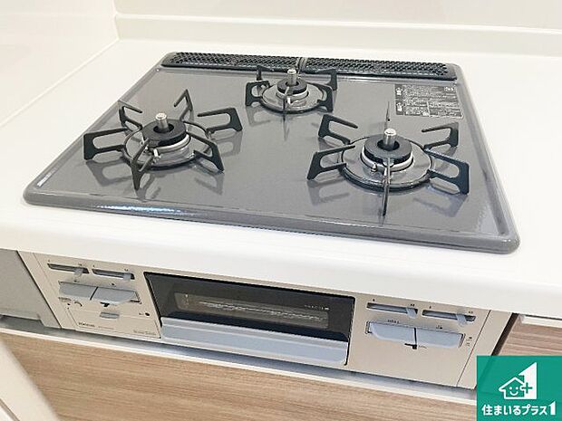 【コンロ】ダブル高火力Siセンサー付きコンロ!3口あるので、まとめて料理をする時も大活躍!